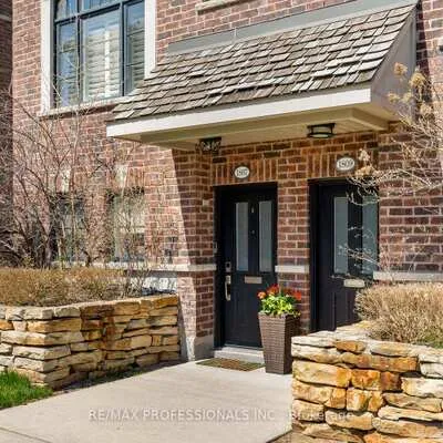 1807,&nbsp;Pagehurst, Applewood, Mississauga