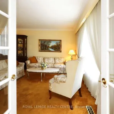 3556,&nbsp;The Credit Woodlands, Erindale, Mississauga