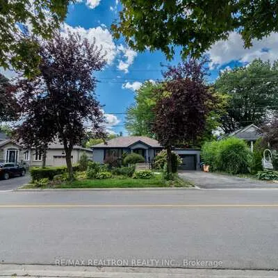1480,&nbsp;Kenmuir, Mineola, Mississauga