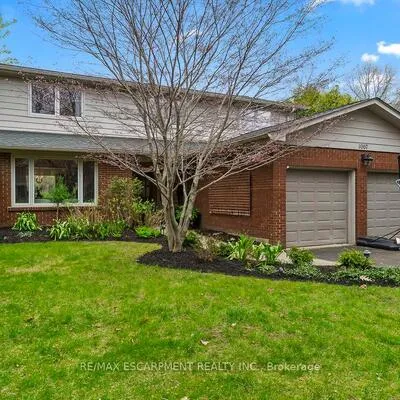 1067,&nbsp;FAIR BIRCH, Lorne Park, Mississauga
