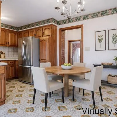 704,&nbsp;Hillman, Applewood, Mississauga