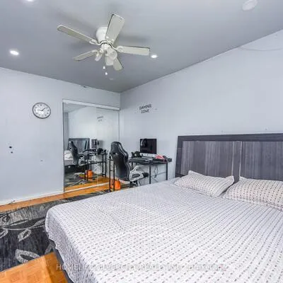 7816,&nbsp;Priory, Malton, Mississauga