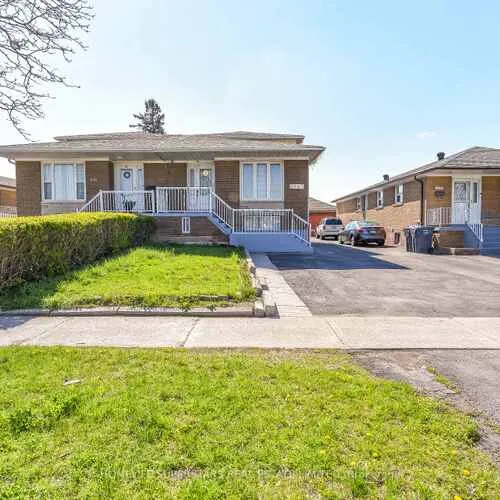 Premium freehold home for sale: 3280, Clara, Malton, Mississauga