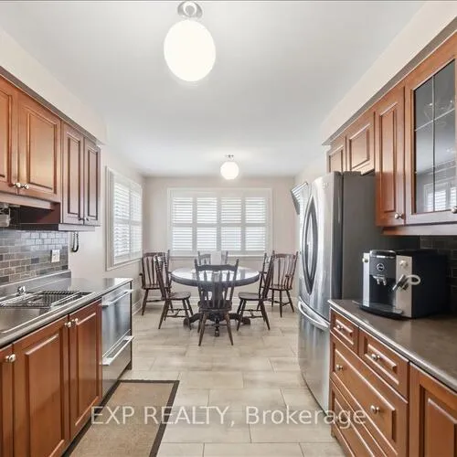 Premium freehold home for sale: 419, Michelle, Mississauga Valleys, Mississauga