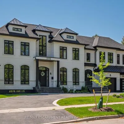 2110,&nbsp;Stonehouse, Sheridan, Mississauga