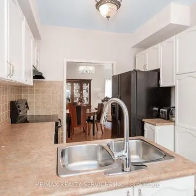 836,&nbsp;Avocado, Meadowvale Village, Mississauga