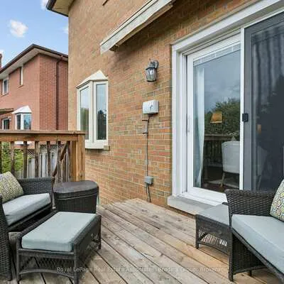 290,&nbsp;Hillside, Streetsville, Mississauga