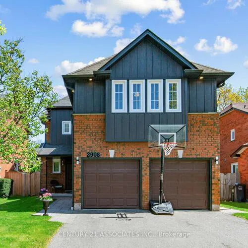 Premium freehold home for sale: 2908, Tradewind, Meadowvale, Mississauga