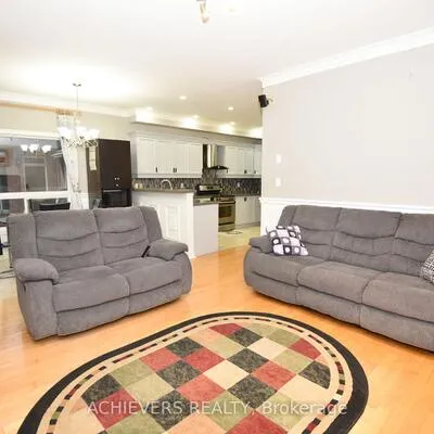 521,&nbsp;Navigator, Meadowvale Village, Mississauga