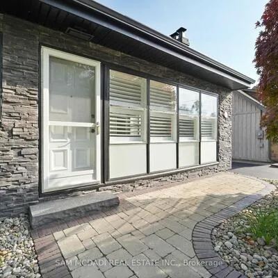 1140,&nbsp;Halliday, Lakeview, Mississauga