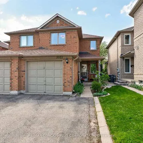 Premium freehold home for sale: 3353, Wild Cherry, Lisgar, Mississauga