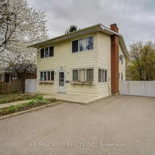 Premium freehold home for sale: 326, Queen, Streetsville, Mississauga