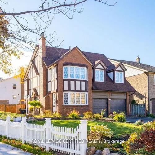 Premium freehold home for sale: 4174, Trellis, Erin Mills, Mississauga