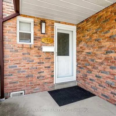 922,&nbsp;Stainton, Erindale, Mississauga