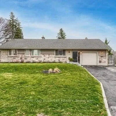 8,&nbsp;Sora, Streetsville, Mississauga