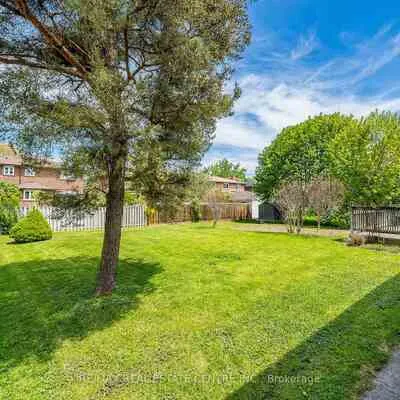 2591,&nbsp;Whaley, Cooksville, Mississauga