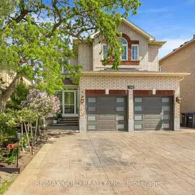 702,&nbsp;Twain, Meadowvale Village, Mississauga
