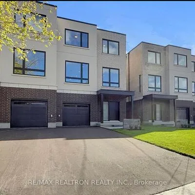 126,&nbsp;Dunbar, Cooksville, Mississauga