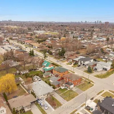 1142,&nbsp;Alexandra, Lakeview, Mississauga