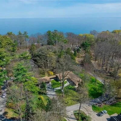 1066,&nbsp;Stockwell, Lorne Park, Mississauga