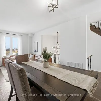 647,&nbsp;Courtney Valley, East Credit, Mississauga