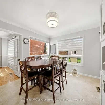 276,&nbsp;Lech Walesa, Fairview, Mississauga