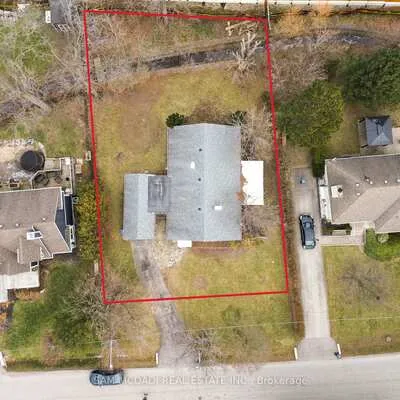 1235,&nbsp;Old River, Mineola, Mississauga