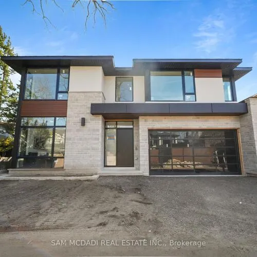 Premium freehold home for sale: 362, Meadow Wood, Clarkson, Mississauga