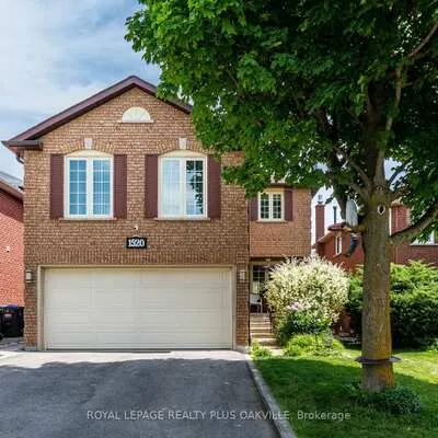 1520,&nbsp;Roseway, East Credit, Mississauga