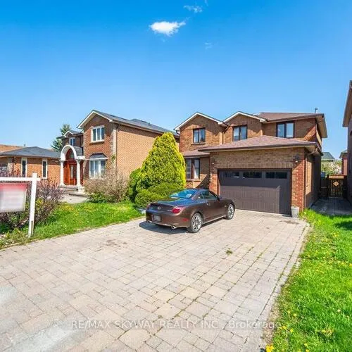 Premium freehold home for sale: 262, Boxmoor, Fairview, Mississauga
