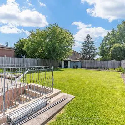 7236,&nbsp;Meyer, Malton, Mississauga