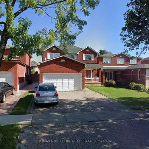 Premium freehold home for sale: 108, Springbrooke, Hurontario, Mississauga