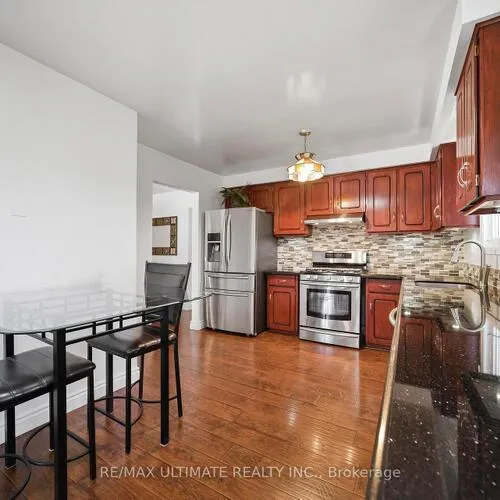 Premium freehold home for sale: 705, Eaglemount, Erindale, Mississauga