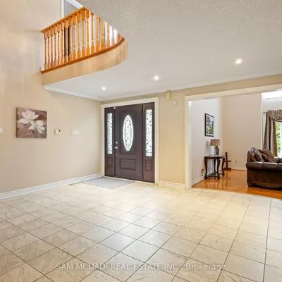 2492,&nbsp;Erin Centre, Central Erin Mills, Mississauga
