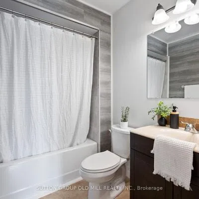 1433,&nbsp;Andros, Clarkson, Mississauga