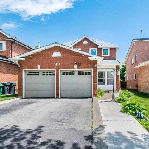 Premium freehold home for sale: 4844, Owl, Hurontario, Mississauga