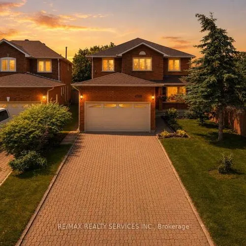 Premium freehold home for sale: 4510, Radisson, Central Erin Mills, Mississauga