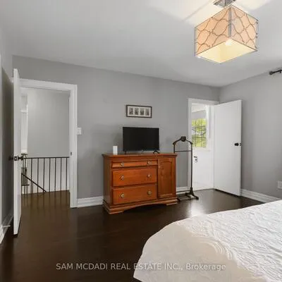 1449,&nbsp;Truscott, Lorne Park, Mississauga