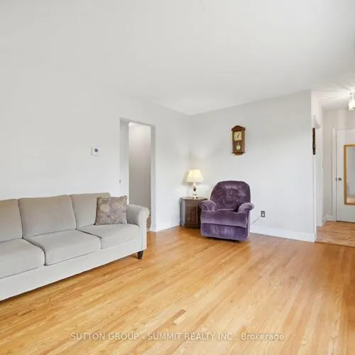 Premium freehold home for sale: 7, Earl, Streetsville, Mississauga