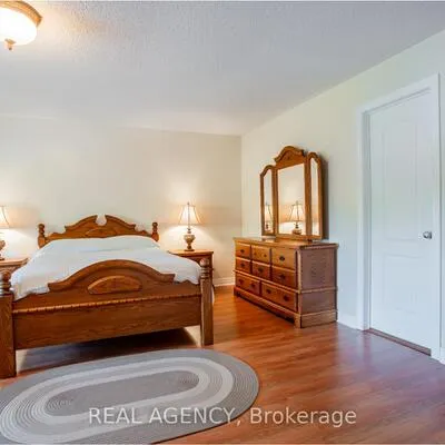 923,&nbsp;Blyleven, East Credit, Mississauga