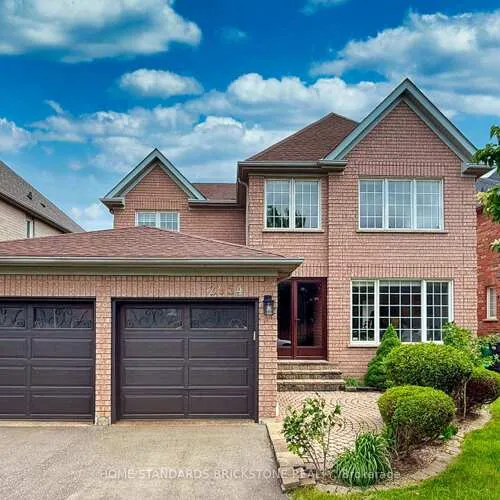 Premium freehold home for sale: 2954, Wisteria, Central Erin Mills, Mississauga