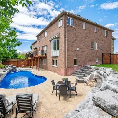 655,&nbsp;Kozel, Rathwood, Mississauga