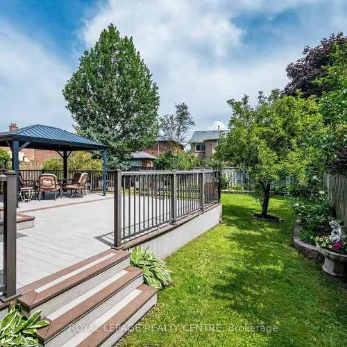 Premium freehold home for sale: 3211, Dovetail, Erin Mills, Mississauga