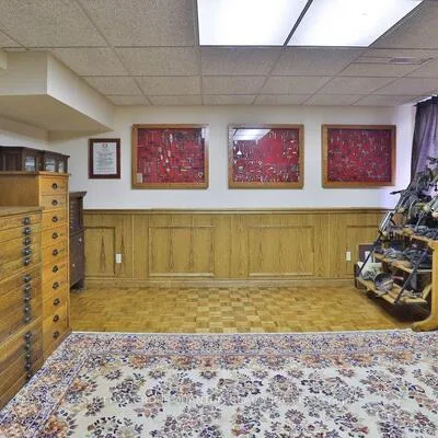 670,&nbsp;Meadow Wood, Clarkson, Mississauga