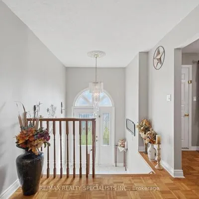 2571,&nbsp;Trident, Cooksville, Mississauga