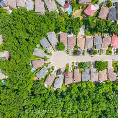6089,&nbsp;Carradine, East Credit, Mississauga