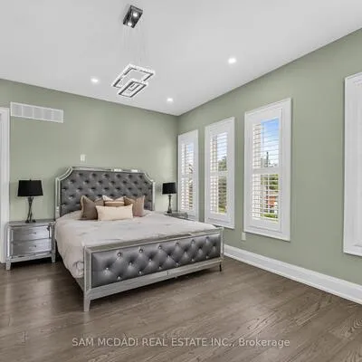 1,&nbsp;Brookside, Streetsville, Mississauga
