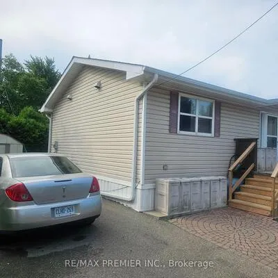 1749,&nbsp;Dundas, Dixie, Mississauga