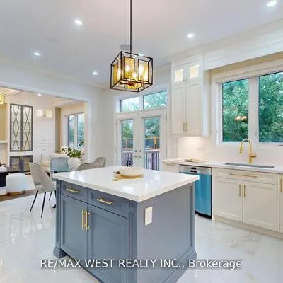 5199,&nbsp;Symphony, Central Erin Mills, Mississauga