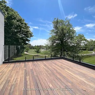 2206,&nbsp;UTLEY, Clarkson, Mississauga